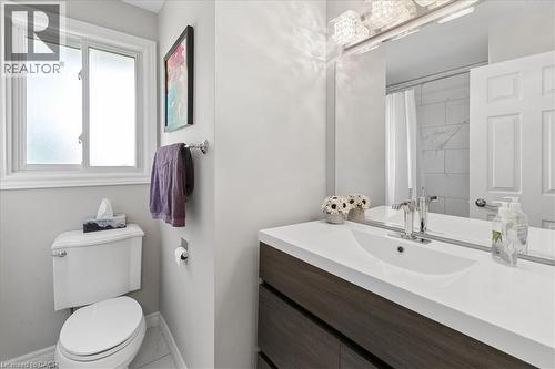 45 Arrowhead Crescent, Kitchener, ON - Indoor Photo Showing Bathroom