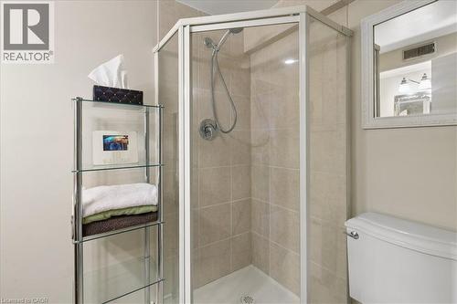45 Arrowhead Crescent, Kitchener, ON - Indoor Photo Showing Bathroom