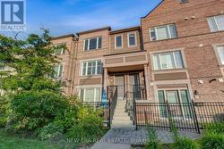 60 - 3056 EGLINTON AVENUE W  Mississauga, ON L5M 8E4