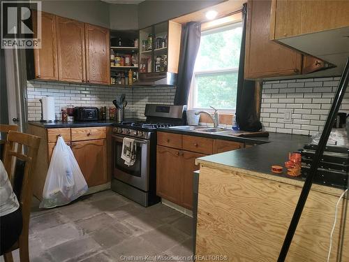 457 Smith Line, Sombra, ON - Indoor Photo Showing Kitchen