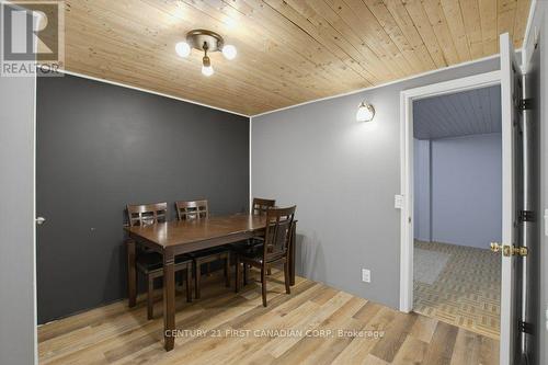 3 Parkside Drive, St. Thomas, ON - Indoor Photo Showing Dining Room