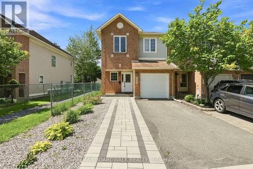 5981 PINEGLADE CRESCENT  Ottawa, ON K1W 1G7