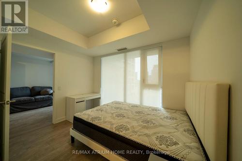 725 - 543 RICHMOND STREET W , Toronto, Ontario M5V 0W9 3