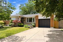 154 LAKESIDE DRIVE Grimsby, ON L3M 2L5
