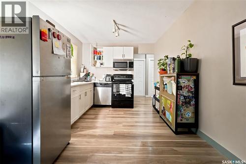 2232 Mcara Street, Regina, SK - Indoor Photo Showing Kitchen