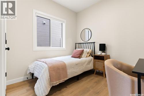 595 Cockcroft Court, Saskatoon, SK - Indoor Photo Showing Bedroom