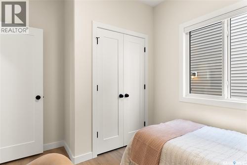 595 Cockcroft Court, Saskatoon, SK - Indoor Photo Showing Bedroom