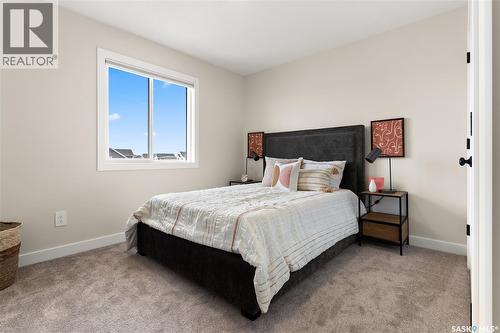 595 Cockcroft Court, Saskatoon, SK - Indoor Photo Showing Bedroom