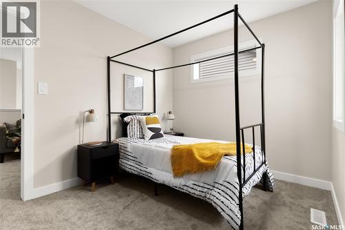 595 Cockcroft Court, Saskatoon, SK - Indoor Photo Showing Bedroom