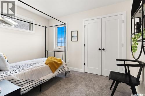 595 Cockcroft Court, Saskatoon, SK - Indoor Photo Showing Bedroom
