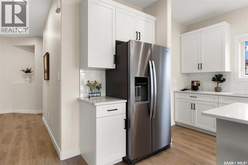 595 Cockcroft Court, Saskatoon, SK - Indoor Photo Showing Kitchen
