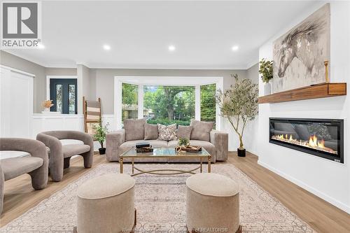 465 Greendale Drive, Windsor, ON - Indoor Photo Showing Living Room With Fireplace