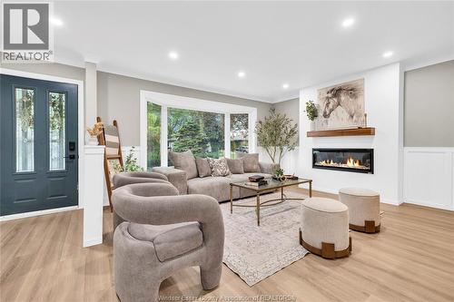 465 Greendale Drive, Windsor, ON - Indoor Photo Showing Living Room With Fireplace