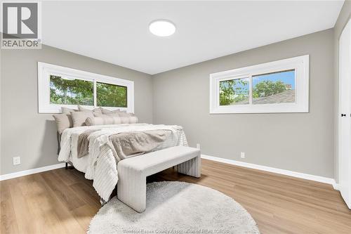 465 Greendale Drive, Windsor, ON - Indoor Photo Showing Bedroom