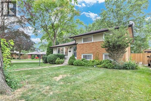 465 Greendale Drive, Windsor, ON - Outdoor