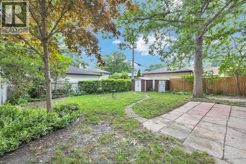 465 Greendale Drive, Windsor, ON - Outdoor