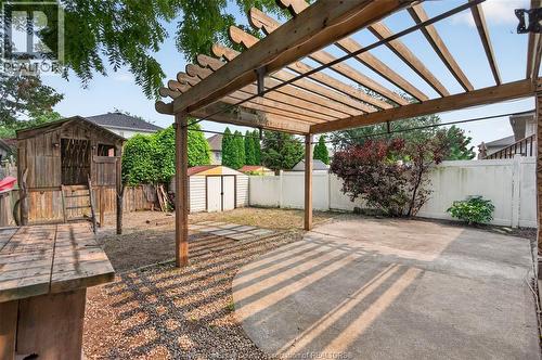 828 Michael Drive, Tecumseh, ON - Outdoor