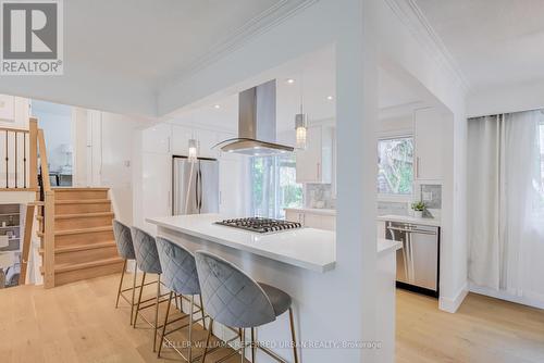 5171 Mulberry Drive, Burlington, ON - Indoor Photo Showing Kitchen With Upgraded Kitchen
