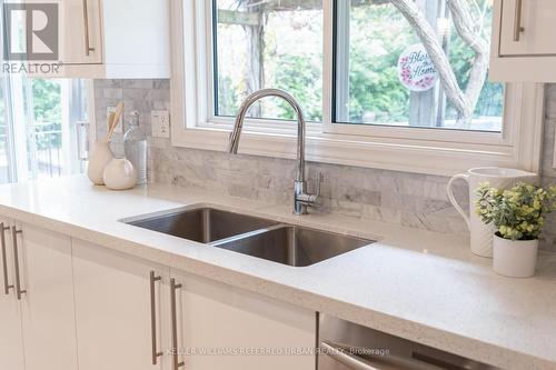 5171 Mulberry Drive, Burlington, ON - Indoor Photo Showing Kitchen With Double Sink