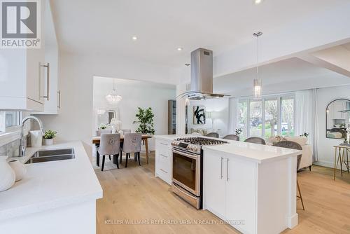 5171 Mulberry Drive, Burlington, ON - Indoor Photo Showing Kitchen With Double Sink With Upgraded Kitchen