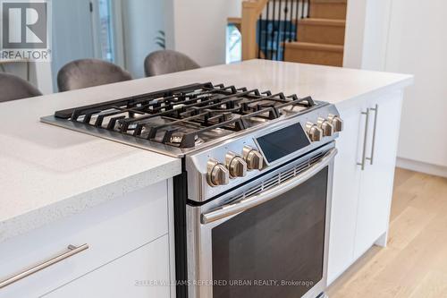 5171 Mulberry Drive, Burlington, ON - Indoor Photo Showing Kitchen
