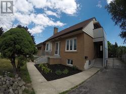 67 CARTWRIGHT AVENUE Toronto, ON M6A 1V1
