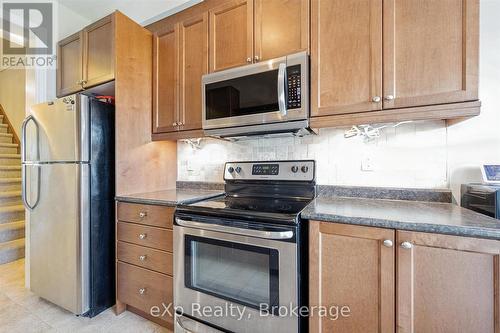 14 Sadler Street, Centre Wellington (Fergus), ON - Indoor Photo Showing Kitchen