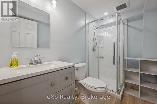14 Sadler Street, Centre Wellington (Fergus), ON - Indoor Photo Showing Bathroom