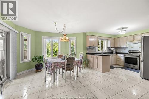 965 Greenpark, Windsor, ON - Indoor