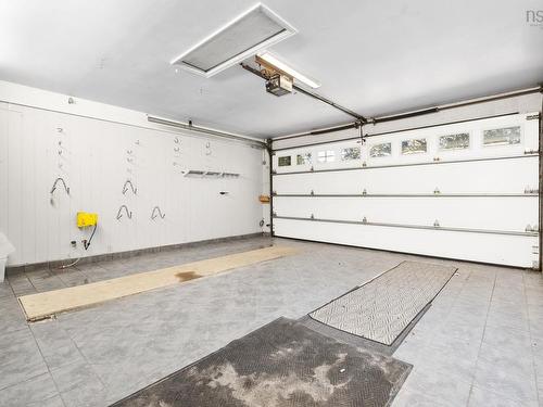 45 Longworth Avenue, Truro, NS - Indoor Photo Showing Garage