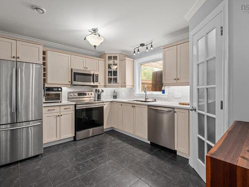 37 Pearl Drive, Colby, NS - Indoor Photo Showing Kitchen