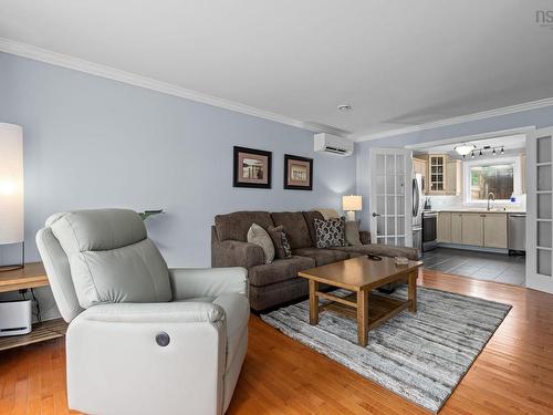 37 Pearl Drive, Colby, NS - Indoor Photo Showing Living Room