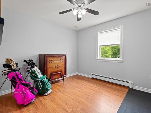 37 Pearl Drive, Colby, NS - Indoor Photo Showing Other Room