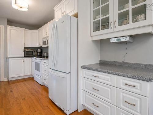 108 Marsters Avenue, Berwick, NS - Indoor Photo Showing Kitchen