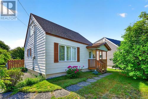 22 Tunis Court  St. John’S, NL A1A 1T9