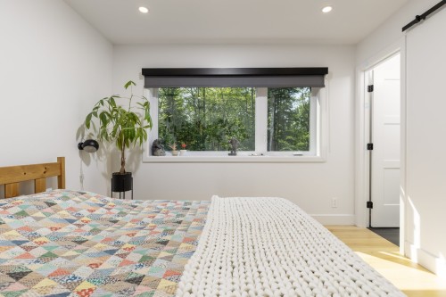 Chambre à coucher principale - 711 Rue Des Cervidés, Sainte-Adèle, QC - Indoor Photo Showing Bedroom