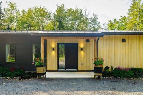 Façade - 711 Rue Des Cervidés, Sainte-Adèle, QC - Outdoor