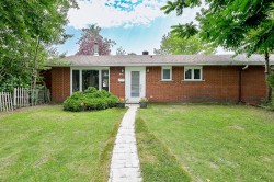 1121 Rue Hart Longueuil (Greenfield Park), QC J4V 1J1