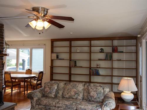 17 Maple Drive, Timberlea, NS - Indoor Photo Showing Living Room