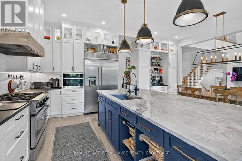 86 Macdonnell Street, Kingston (Central City East), ON - Indoor Photo Showing Kitchen With Upgraded Kitchen