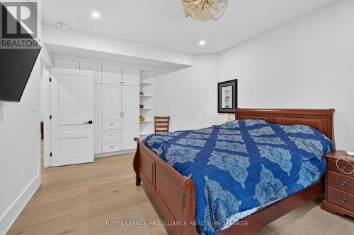 86 Macdonnell Street, Kingston (Central City East), ON - Indoor Photo Showing Bedroom