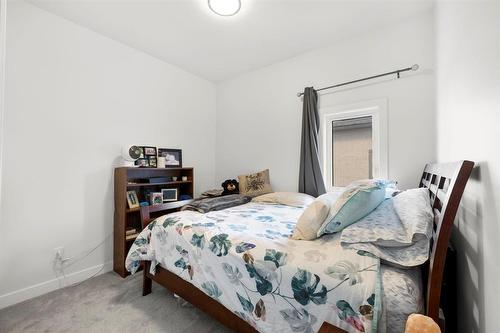 210 Main Street, Selkirk, MB - Indoor Photo Showing Bedroom