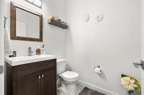 210 Main Street, Selkirk, MB - Indoor Photo Showing Bathroom