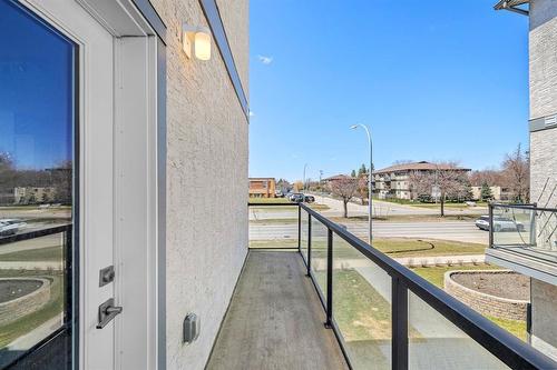 210 Main Street, Selkirk, MB - Outdoor With Balcony