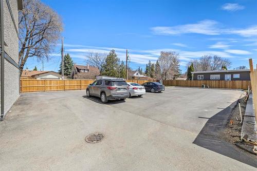 210 Main Street, Selkirk, MB - Outdoor