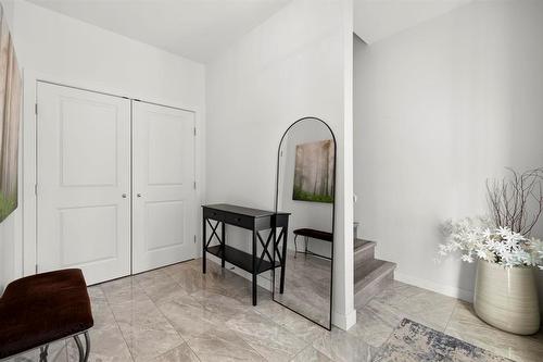210 Main Street, Selkirk, MB - Indoor Photo Showing Other Room