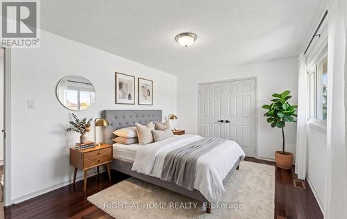 3rd Bdrm furnishing potential (digitally staged). - 1665 Asgard Drive, Mississauga, ON - Indoor Photo Showing Bedroom