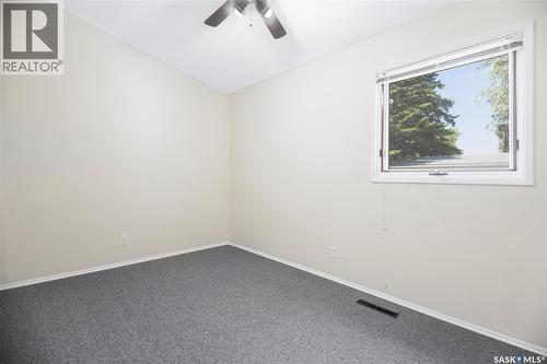 2885 4Th Avenue W, Prince Albert, SK - Indoor Photo Showing Other Room