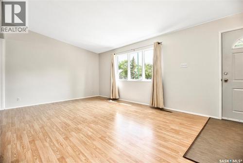 2885 4Th Avenue W, Prince Albert, SK - Indoor Photo Showing Other Room