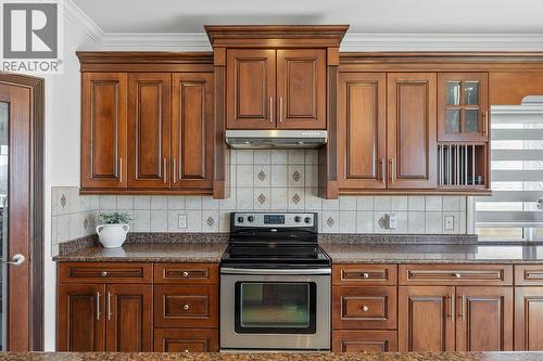1285 Tanemura Crescent, Kelowna, BC - Indoor Photo Showing Kitchen
